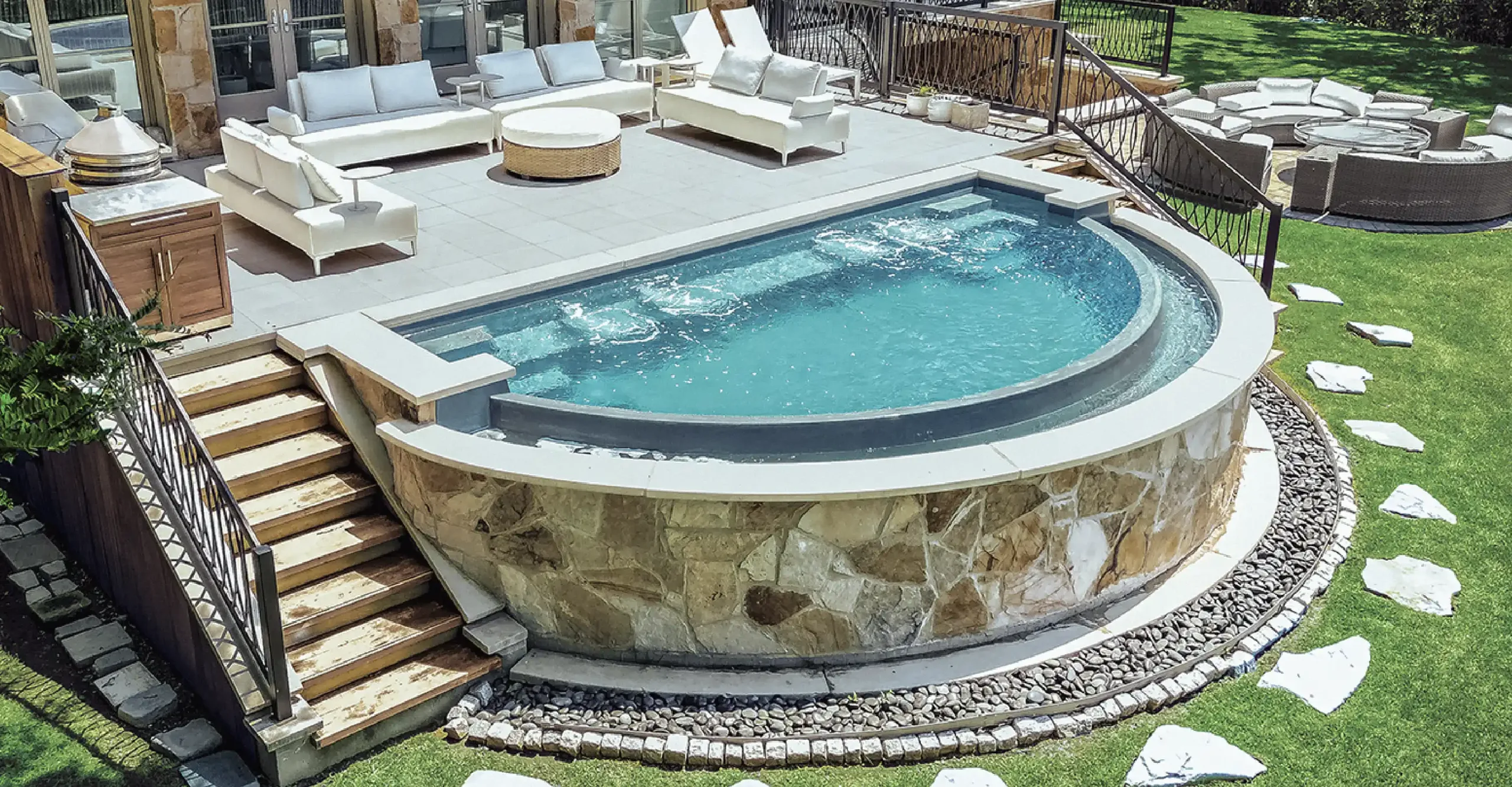 The Cosmopolitan Backyard Fiberglass Pool Design