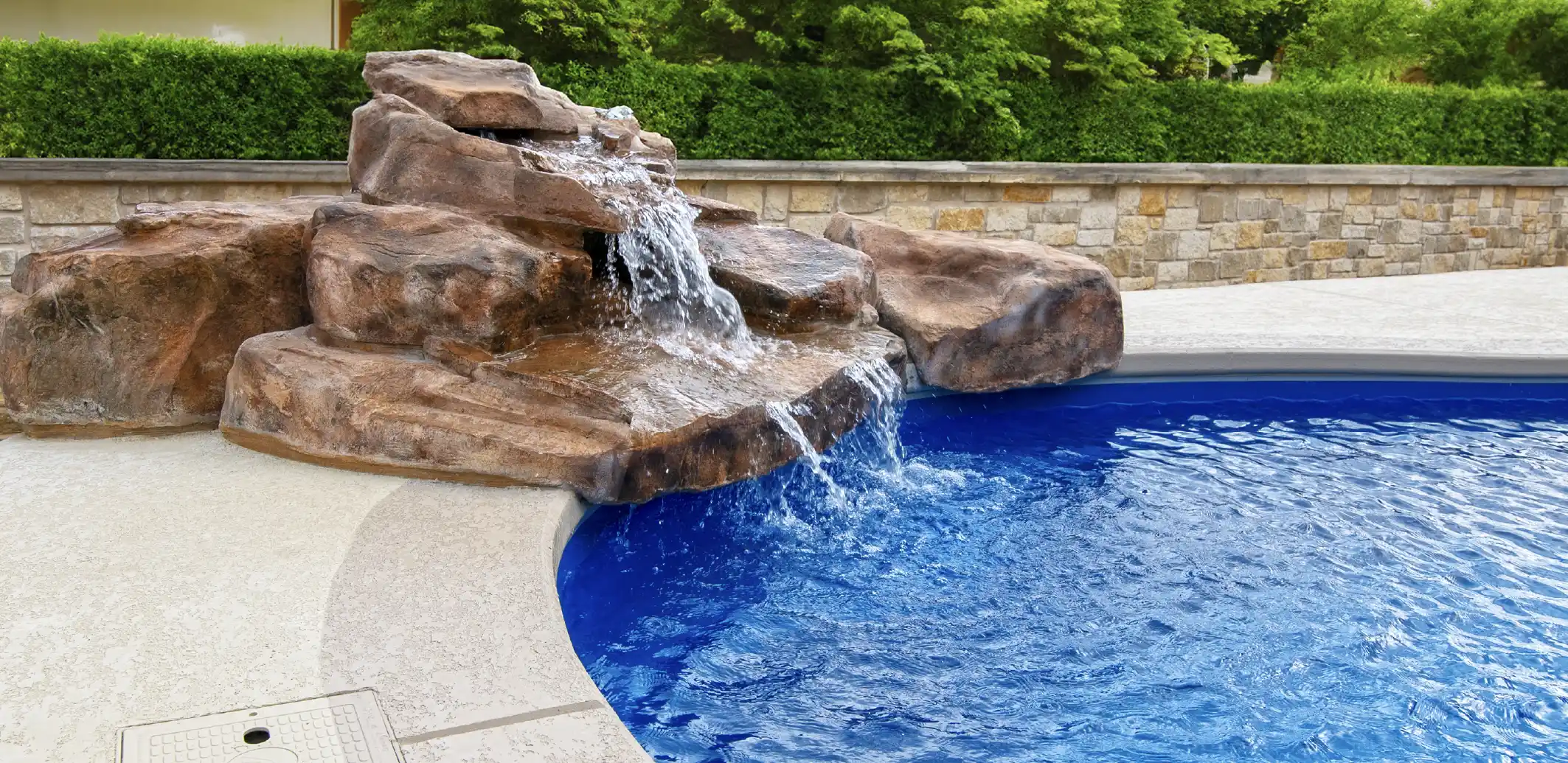 Key Features of the Eden Backyard Fiberglass Pool Design